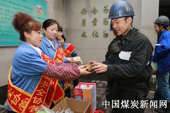 2017071409424781.jpg (550×366)